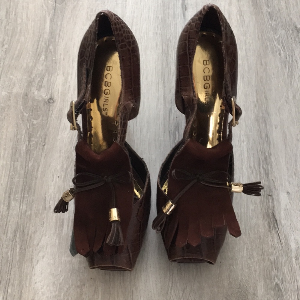 BCBGirls brown heels - Size 7 1/2